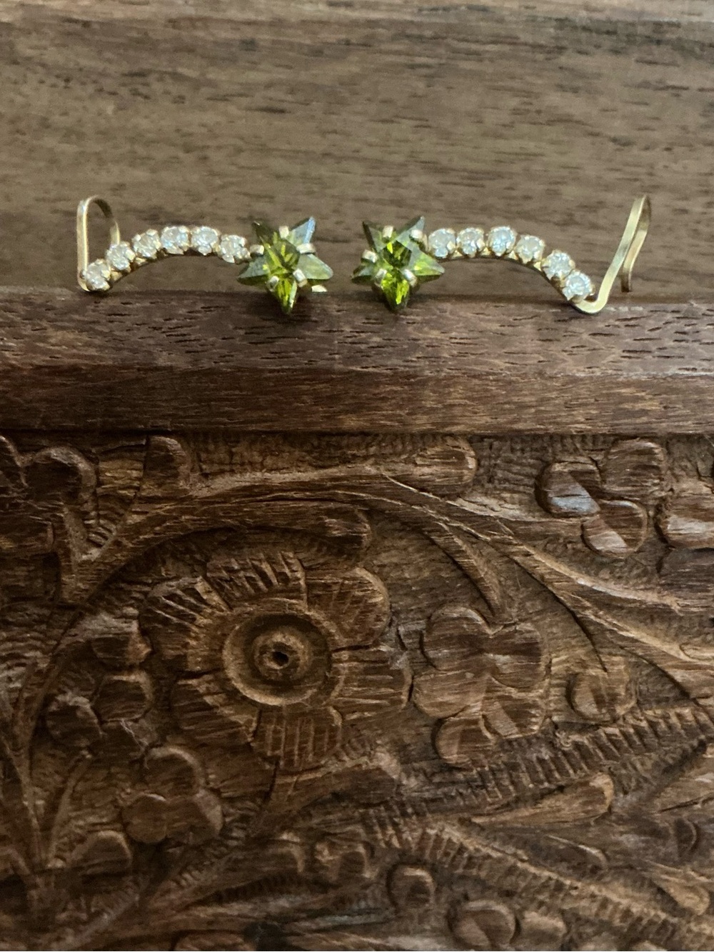 Gold-tone Shooting Star Earring